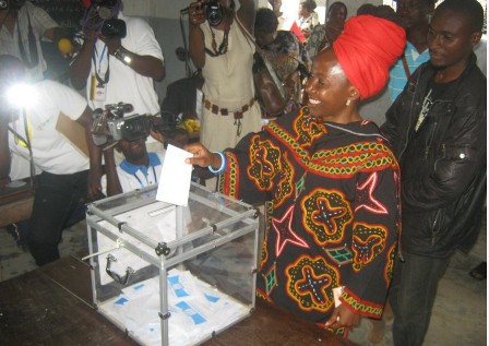 Kah Walla rêve de nouvelles élections