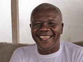 RESEAUX SOCIAUX : Facebook et Twitter portent le deuil de Lapiro de Mbanga RESEAUX SOCIAUX : Facebook et Twitter portent le deuil de Lapiro de Mbanga