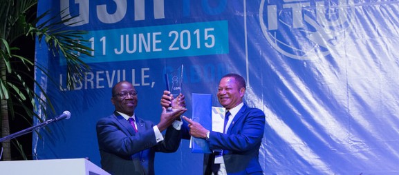 Lin Mombo : « Le président Ali Bongo Ondimba n’est pas pour le blocage des appels Viber, Skype ou WhatsApp »