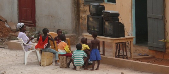 Cameroun : Les chaines locales mobilisent une audience de 32,7% (Etude) Cameroun : Les chaines locales mobilisent une audience de 32,7% (Etude)