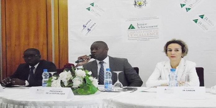 Gabon / Innovation : l’édition 2016 du Grand Prix de l’excellence lancée Gabon / Innovation : l’édition 2016 du Grand Prix de l’excellence lancée