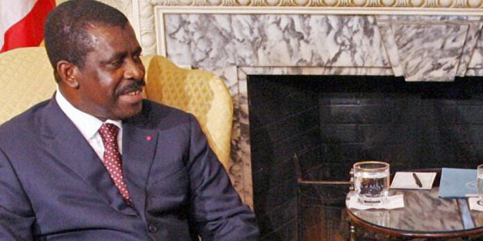 Une vidéo d’Inoni Ephraim, l’ex-PM du Cameroun, fait le buzz sur les réseaux sociaux Une vidéo d’Inoni Ephraim, l’ex-PM du Cameroun, fait le buzz sur les réseaux sociaux