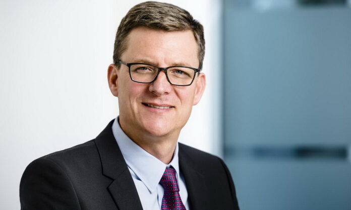 Le Sud-africain Rob Shuter débauché de Vodafone pour être PDG de MTN Group Le Sud-africain Rob Shuter débauché de Vodafone pour être PDG de MTN Group