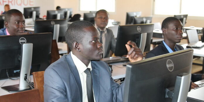 Gabon : L’Institut africain d’informatique recherche un directeur des Enseignements Gabon : L’Institut africain d’informatique recherche un directeur des Enseignements