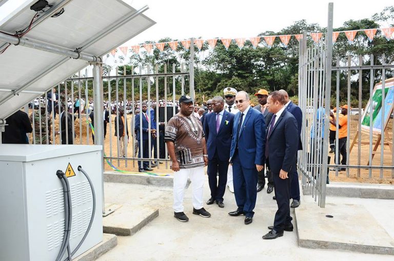 Gabon : Ali Bongo évalue le déploiement du Service universel des télécoms
