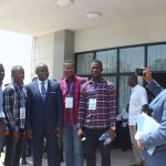 leon-juste-ibombo-et-les-jeunes