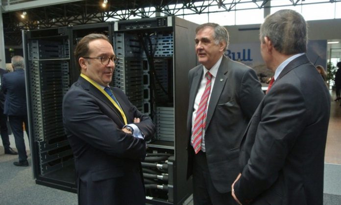 Atos et le Centre Digital HEC Paris s’associent pour former les leaders de l’Industrie 4.0 Atos et le Centre Digital HEC Paris s’associent pour former les leaders de l’Industrie 4.0