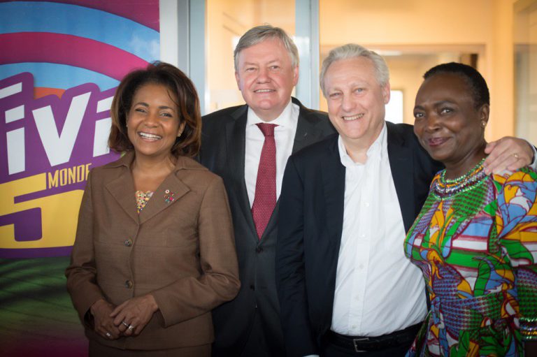 A Yaoundé, Yves Bigot, DG de TV5 Monde, annonce l’imminence de l’application TV5 Monde Afrique