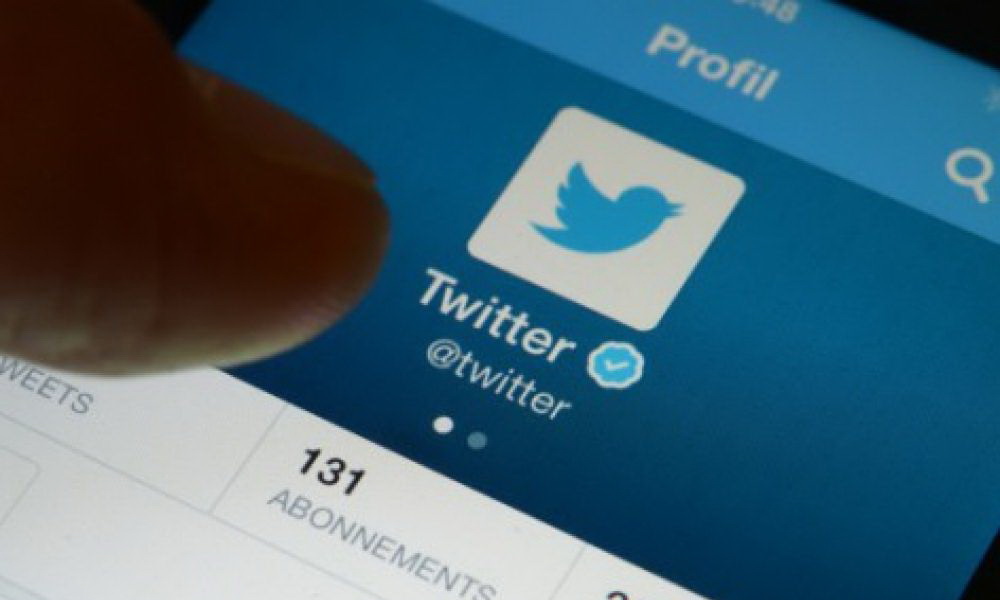 Twitter veut mettre fin aux insultes et messages à caractère grossier grâce à des alertes adressés aux concernés
