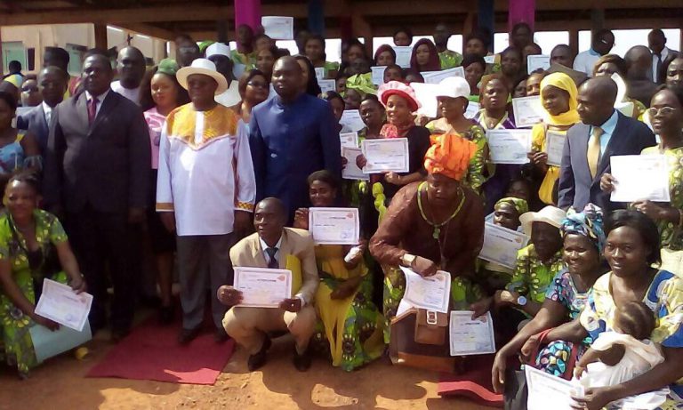 Cameroun : Le Club Est 2.0 revendique déjà 4 000 jeunes formés aux TIC dans la région de l’Est