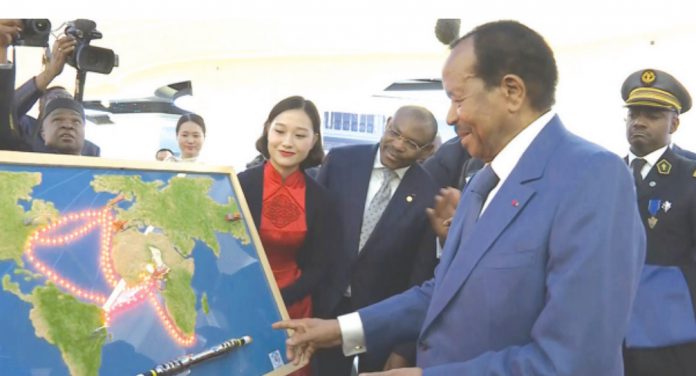 23 mars 2018. Beijing, Chine. Siège de Huawei. Paul Biya visite