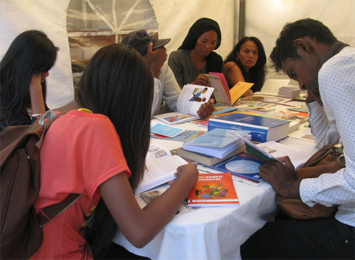 Madagascar : Orange réaffirme son engagement pour les TIC afin d’améliorer la formation aux Sciences