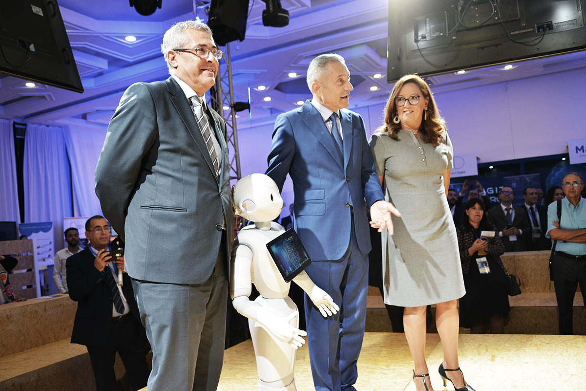 Maroc : le robot Pepper, attraction principale du salon AITEX 2018 à Rabat