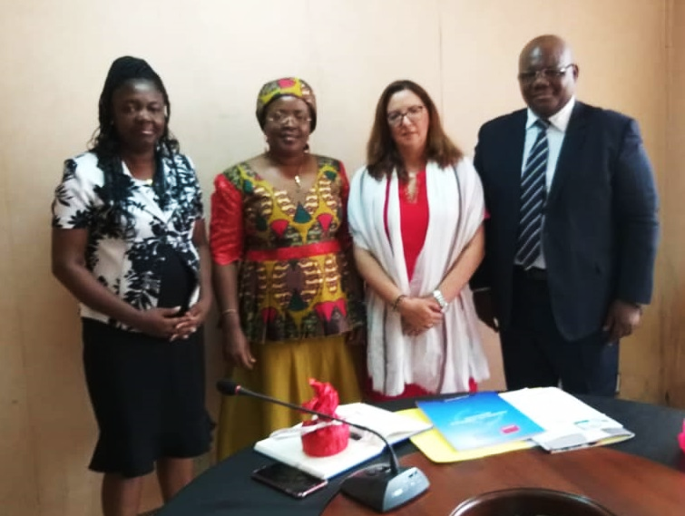 Cameroun : Saloua Karkri Belkeziz, présidente de Gfi Afrique, rencontre Minette Libom Li Likeng