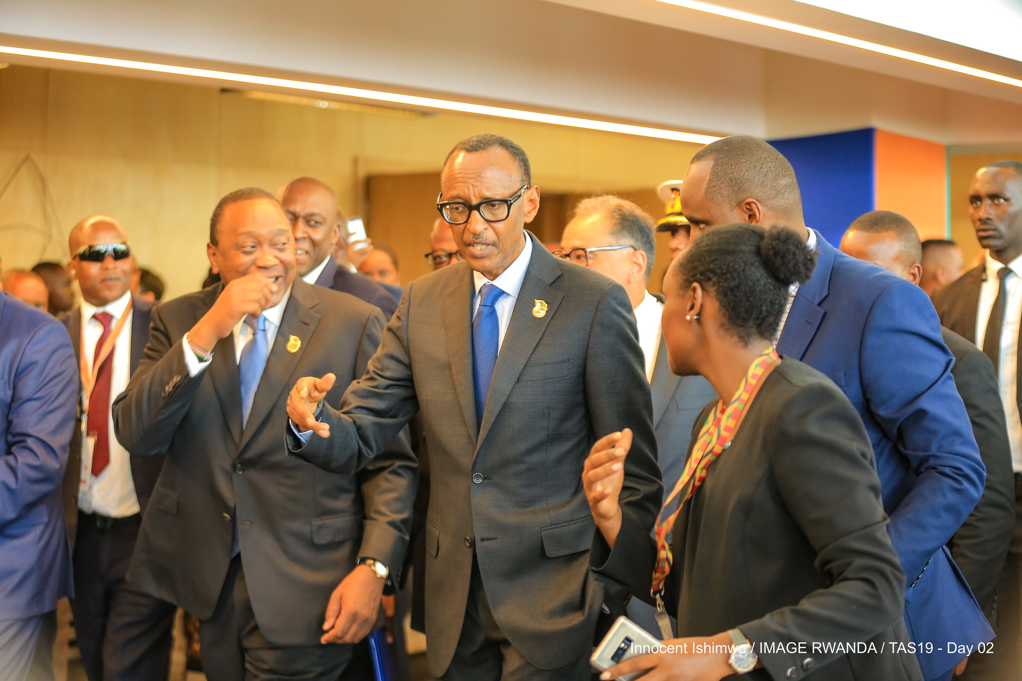 Paul Kagamé au TAS 2019 : Pourquoi nos appels téléphoniques doivent d’abord passer en Europe « pour être inspectés » ?
