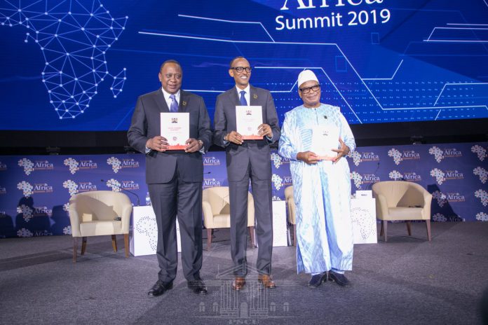 TAS 2019 : A Kigali, Uhuru Kenyatta dévoile le Plan directeur de l’économie numérique du Kenya