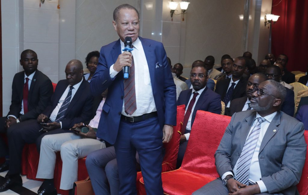 Lin Mombo; le président de l'ARCEP Gabon, et Alex Bernard Bongo Ondimba, le DG de l'ANINF.