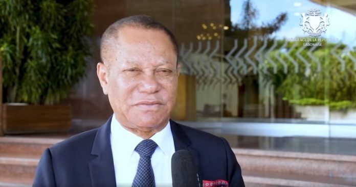 Gabon : Lin Mombo annonce le début imminent des tests de la 5G sur instructions d’Ali Bongo