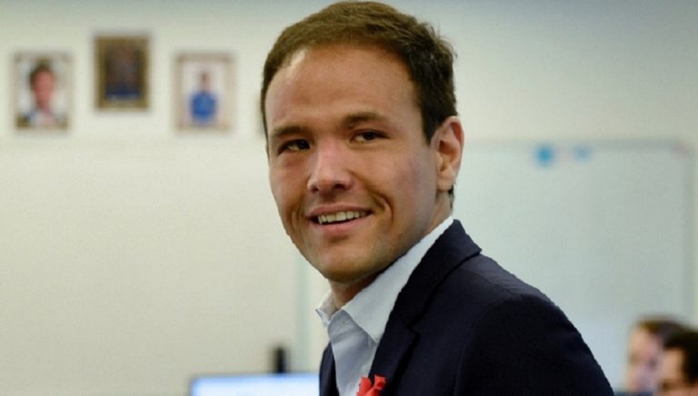 France / Covid-19 : Cédric O invite les Français à consommer Internet avec modération afin d’éloigner tout risque de saturation des réseaux