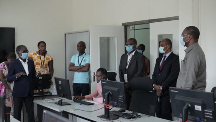 Le gouvernement ivoirien lance son Centre d’Information Gouvernementale sur le COVID-19 financé par Orange