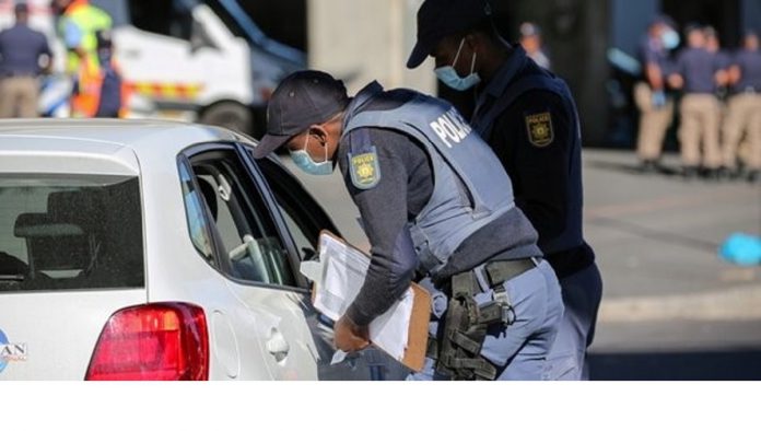 Le gouvernement sud-africain met en place un suivi des citoyens positifs au COVID-19 à l’aide de leurs smartphones