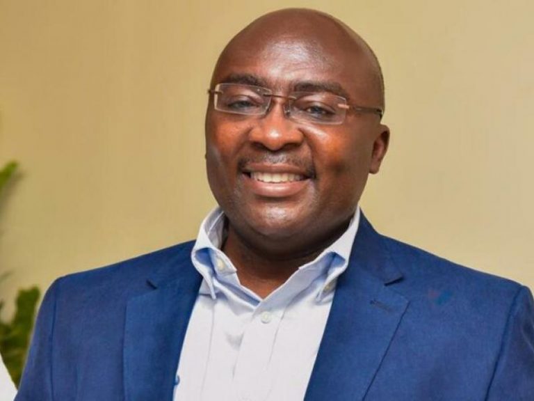 Ghana : Le vice-président Mahamudu Bawumia s’implique dans la promotion du nouveau système de paiement par code QR