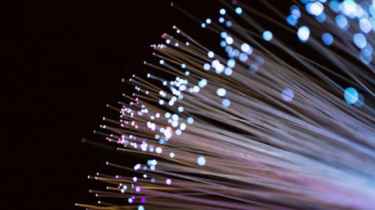 Cameroun : Après la mise en service du Camix, vers l’installation de 5 000 km de fibre optique supplémentaire