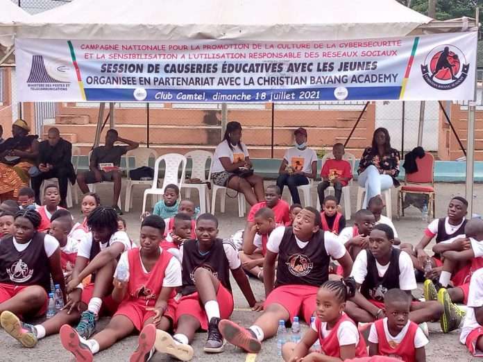 Cameroun – Cybersécurité : Minette Libom Li Likeng appelle les jeunes basketteurs à plus de responsabilité sur les réseaux sociaux