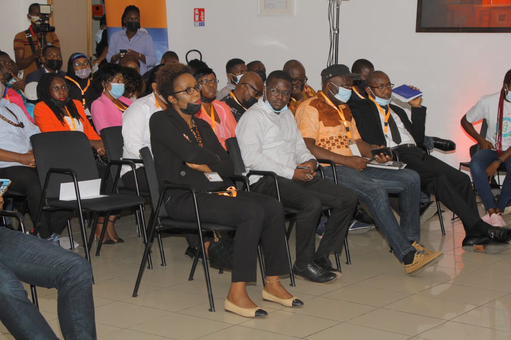 Cameroun : Les finalistes d’Orange Summer Challenge reçoivent leur récompense