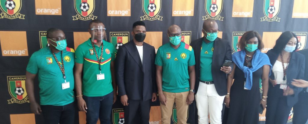 CAN Total Energies 2021 : En visite à Orange Cameroun, Samuel Eto’o prône  l’amour et de la paix