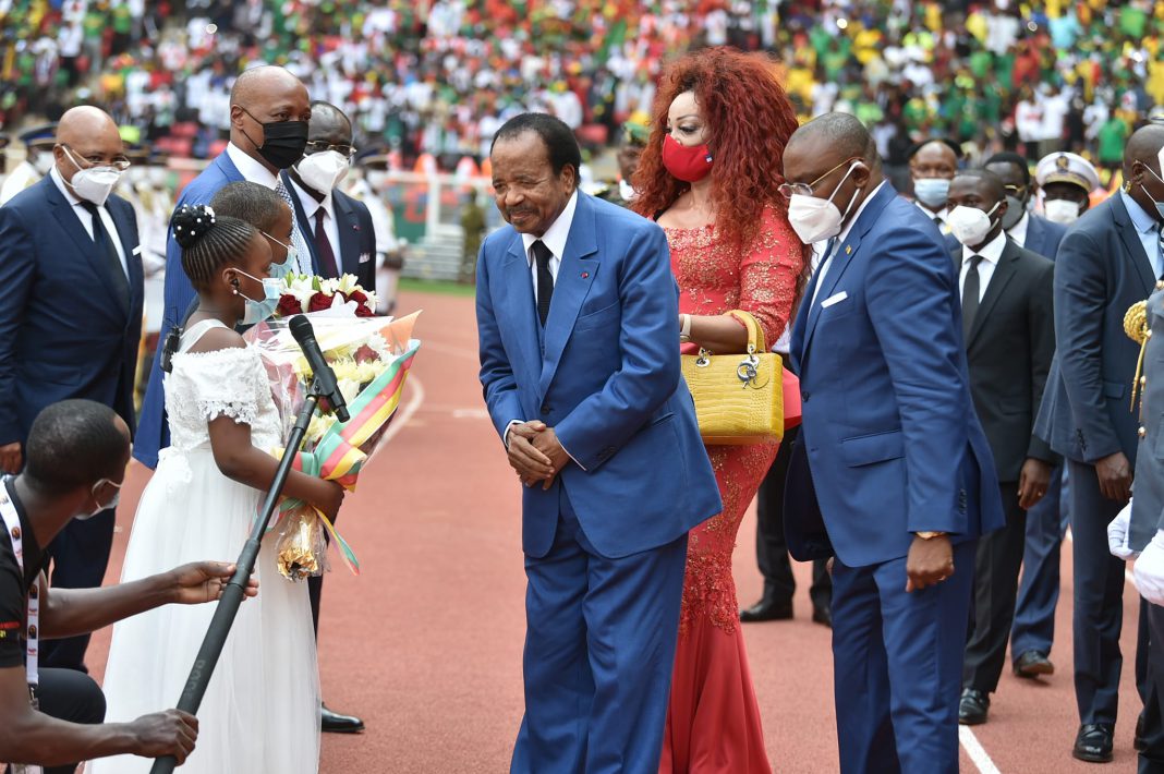 Paul Biya invite les jeunes à saisir toutes les opportunités qu'offrent le numérique et à défendre l’image de marque du Cameroun sur le web