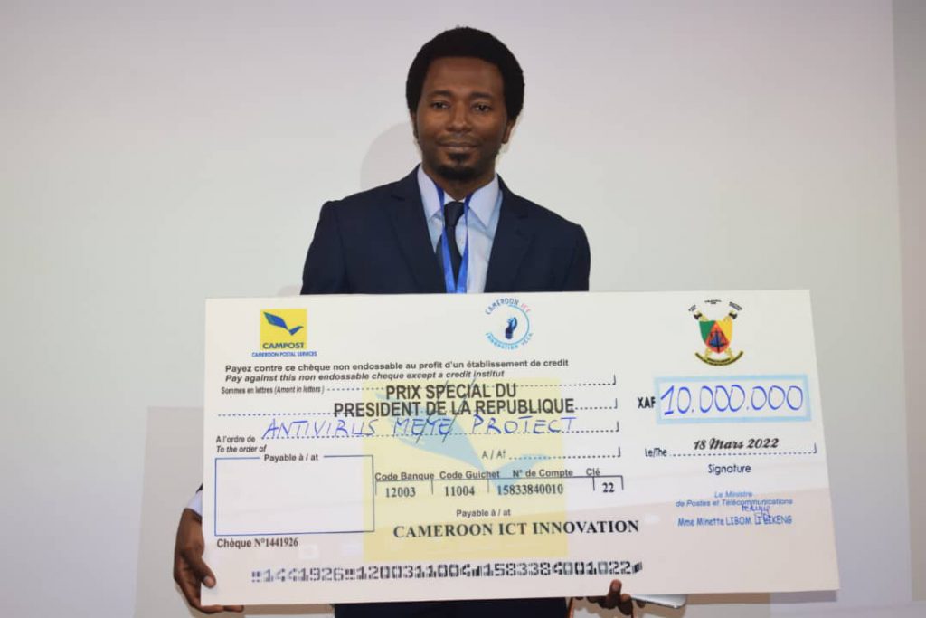Cameroun : Stéphane Meye, créateur de l’antivirus Meye Protect, remporte le prix spécial du Président de la République pour le meilleur projet numérique de l’année 2021