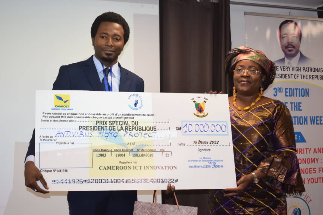 Cameroun : Stéphane Meye, créateur de l’antivirus Meye Protect, remporte le prix spécial du Président de la République pour le meilleur projet numérique de l’année 2021