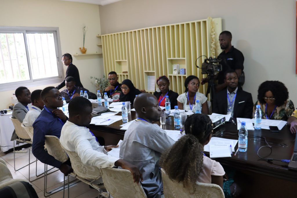Cameroun : Des jeunes à l’école entrepreneuriale dans le cadre du « Youth Entrepreneurship Symposium »