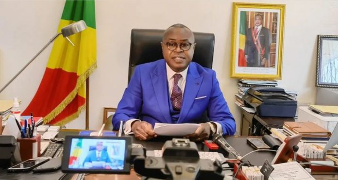 Télécommunications: Léon Juste Ibombo encourage les personnes âgées à utiliser le numérique pour briser l’isolement