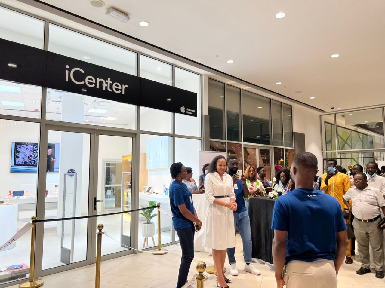 iCenter, premier centre d’expérience agréé Apple en Afrique centrale, ouvre ses portes au Douala Grand Mall