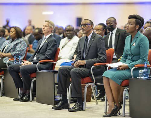 Au MWC Africa, Paula Ingabire présente les cinq grand piliers de la toute nouvelle politique rwandaise en matière de large bande.