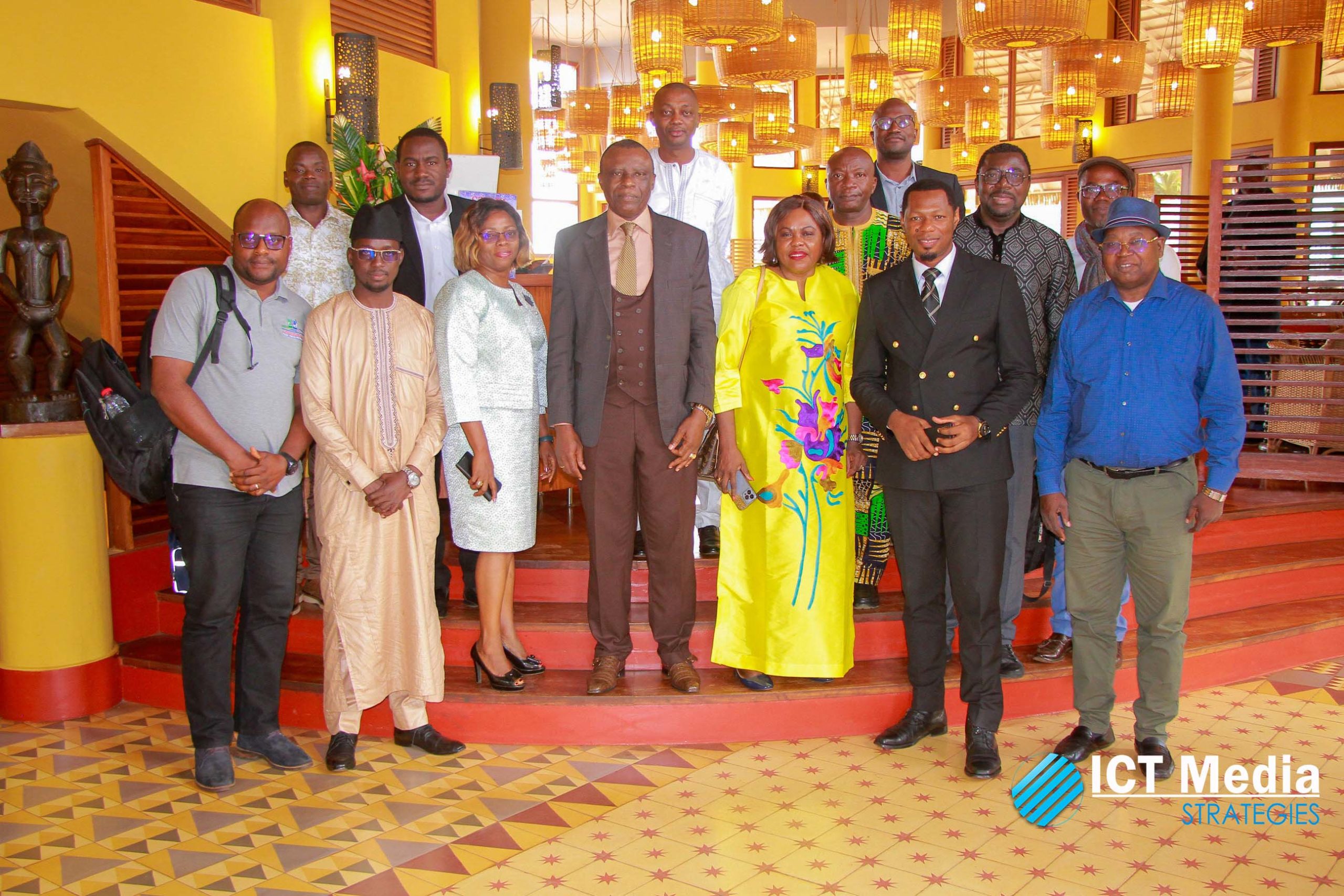 Cameroun : Les décideurs et responsables Comm’ des Programmes C2D formés sur la communication digitale