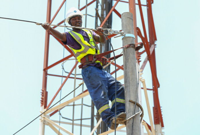 Zambie : Meta et l’entreprise Paratus vont déployer 900 km de fibre optique d’ici fin 2023