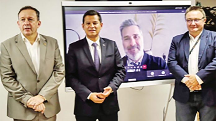 Madagascar : Accord entre Orange et Nuran Wireless pour déployer 500 sites mobiles dans les zones rurales d’ici 2025