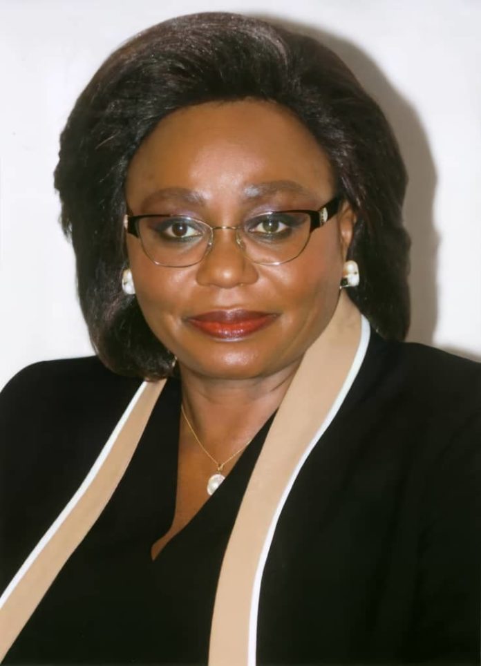 Cameroun: La DG de Camtel, Judith Yah Sunday, rend hommage au président Paul Biya pour ses 90 ans et lui réitère son soutien