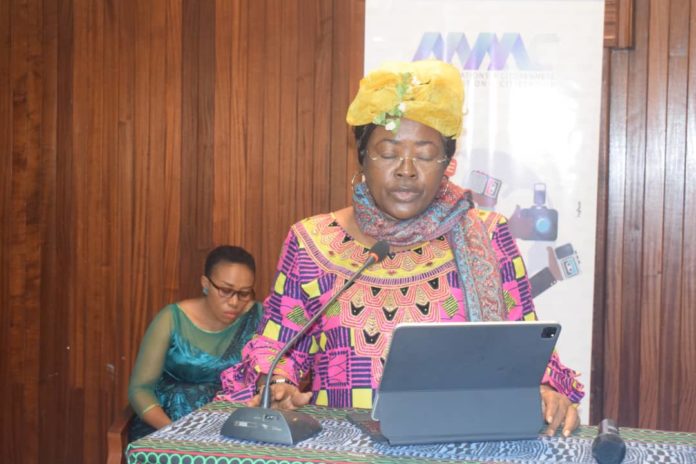 Lutte contre les Fake news : Minette Libom Li Likeng outille les journalistes