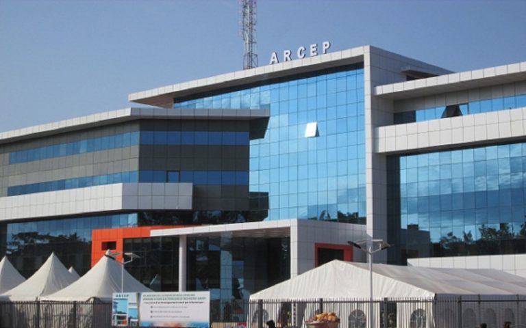 Togo : Moov Africa et Togocel à nouveau sommés pour manquements graves à leurs obligations de qualité de services, 06 mois pour se conformer