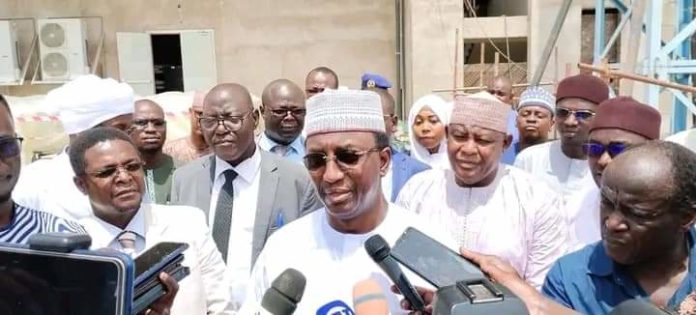 Tchad : Mahamat Allahou Taher passe en revue les infrastructures de communication numérique en chantier