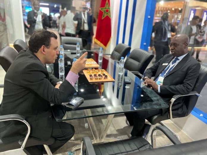 GITEX Africa 2023 : Entrevue entre Az-El-Arabe HASSIBI de l’ ANRT et Abdoul Karim Sall DG de l’ ARTP