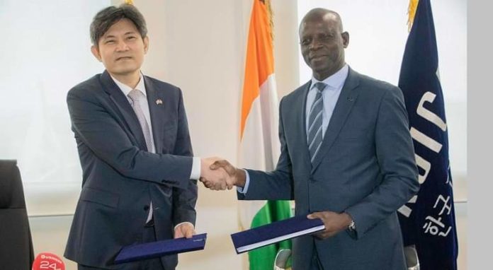 Côte d’ Ivoire : L’Enseignement supérieur renforce les capacités de recherche et d’innovation dans les TIC grâce à ses partenaires Coréen et Suisse