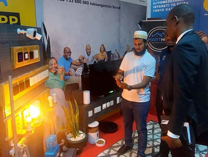 Tanzanie : La startup Smart home expose son potentiel à la conférence de l’opérateur Télécoms en passe de connecter 1 millions de foyers d’ici 2027