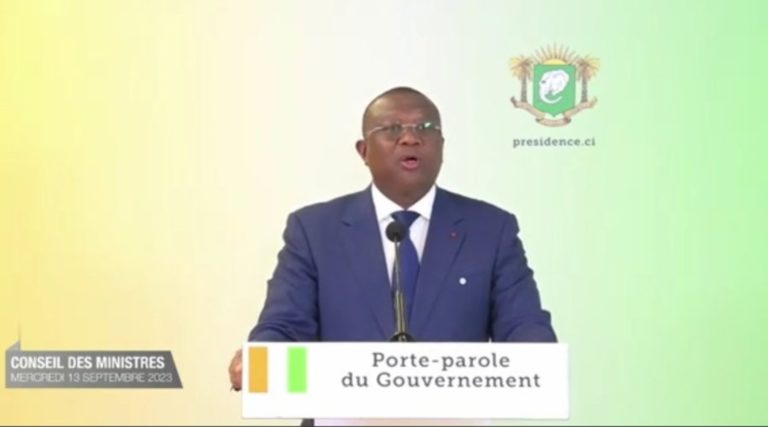 Côte d’Ivoire : Anonymat sur les réseaux sociaux, le ministre de l’Économie numérique, Amadou Coulibaly, appelle à renforcer le cadre juridique