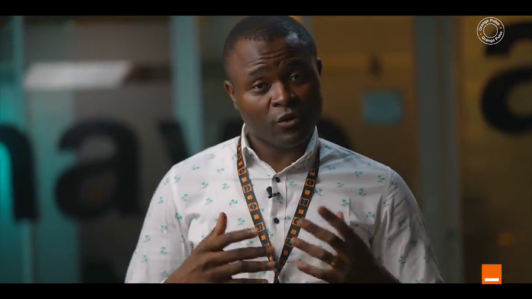 Yves Kom [Orange Cameroun] aux jeunes : « Ayez les yeux ouverts et surtout soyez ambitieux »