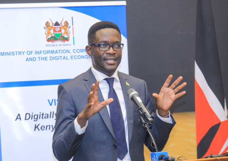 Kenya : Après la démission de son DG Ezra Chiloba, l’Autorité des communications cherche son remplaçant [ lire les conditions exigées ]